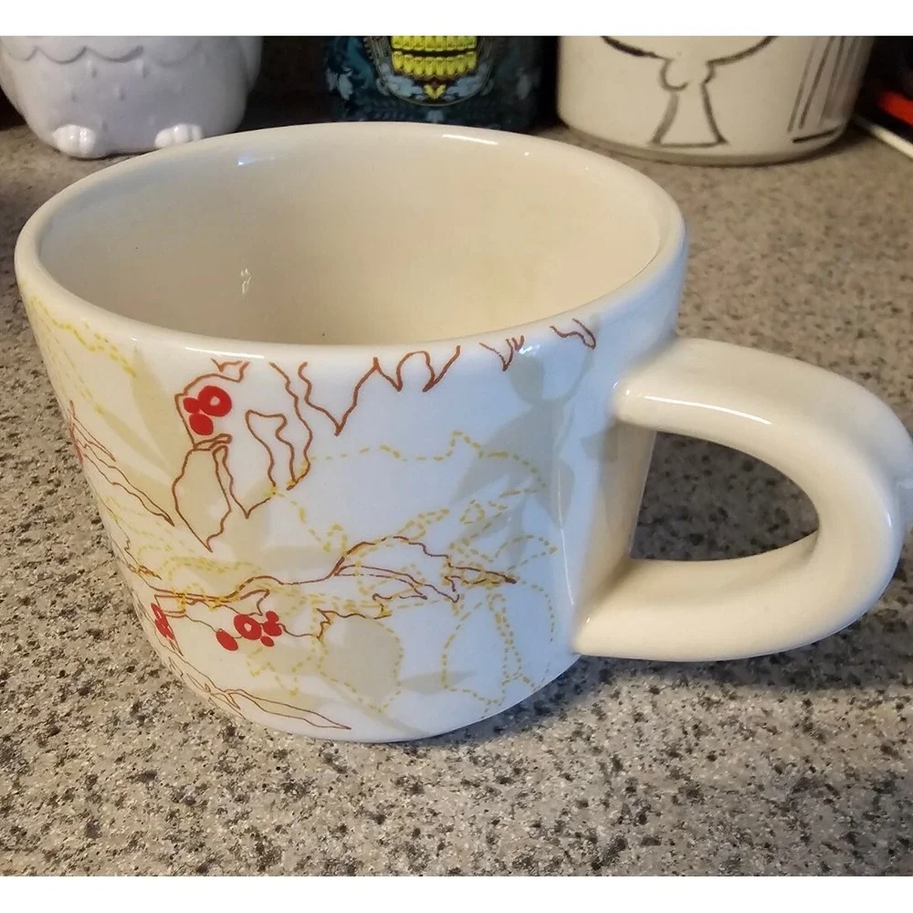 Starbucks Abstract Floral Berry White Coffee Tea Mug With Handle